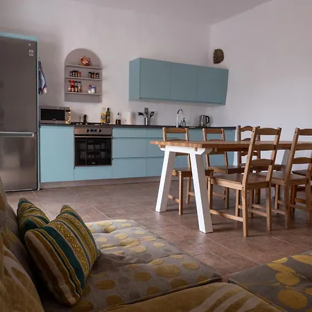 Guest house Casa Cocolores *