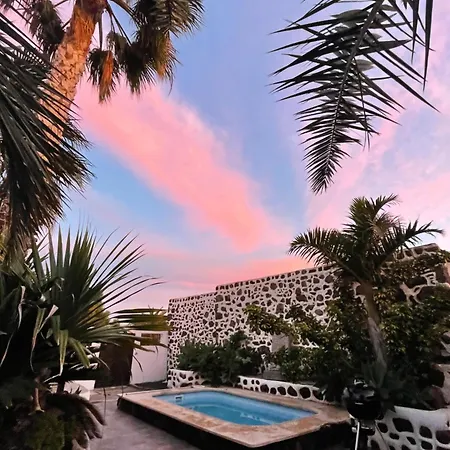 Guest house Casa Cocolores *